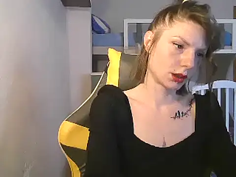 Snapshot of Feli_blue chatting on February 2025 12:06:02 PM Feli blue online show from February 2025 12:06:02 PM