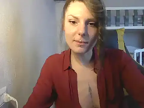 Snapshot of Feli_blue chatting on March 2025 12:15:01 PM Feli blue online show from March 2025 12:15:01 PM