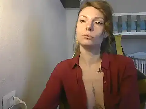 Snapshot of Feli_blue chatting on March 2025 09:23:01 AM Feli blue online show from March 2025 09:23:01 AM