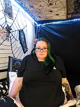 Bunny Cummings online show from November 2025 12:47:01 AM