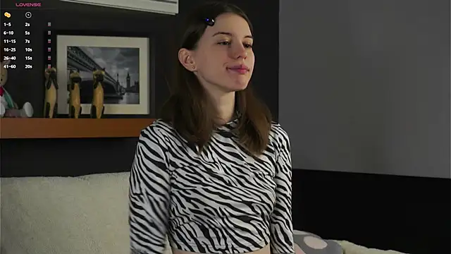 Snapshot of DarylBarks chatting on March 2025 01:05:01 AM DarylBarks online show from March 2025 01:05:01 AM