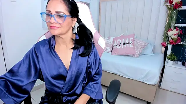 Snapshot of margot_smith_ chatting on September 2025 12:21:01 PM margot smith online show from September 2025 12:21:01 PM