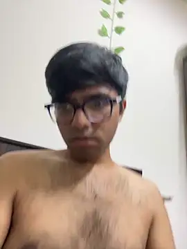 BoyzaraHatke online show from April 2026 10:14:02 PM