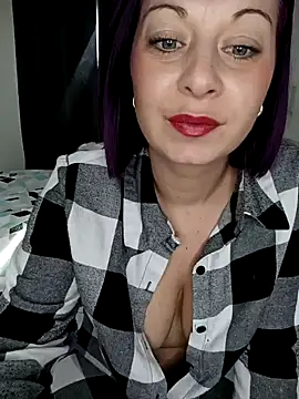 Snapshot of Chaudesquirt chatting on February 2025 01:11:01 PM Chaudesquirt online show from February 2025 01:11:01 PM