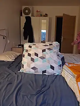 Snapshot of Chaudesquirt chatting on February 2026 07:04:01 AM Chaudesquirt online show from February 2026 07:04:01 AM