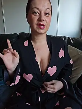 Snapshot of Chaudesquirt chatting on March 2026 07:13:01 AM Chaudesquirt online show from March 2026 07:13:01 AM