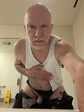 Snapshot of FLSexyGuy chatting on April 2026 01:16:01 PM FLSexyGuy online show from April 2026 01:16:01 PM