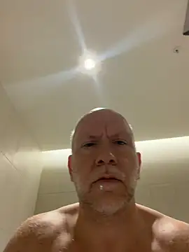 Snapshot of FLSexyGuy chatting on April 2026 01:15:02 PM FLSexyGuy online show from April 2026 01:15:02 PM