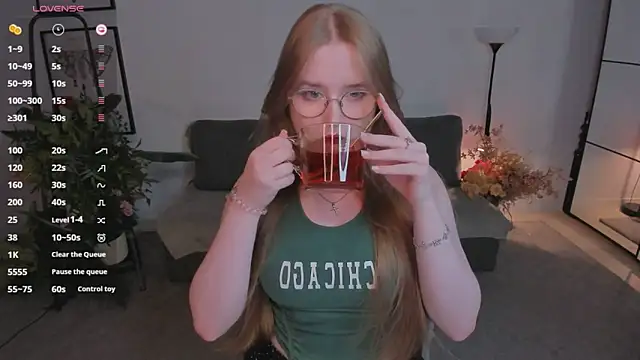 Snapshot of bonnie_wright chatting on November 2025 03:34:01 PM bonnie wright online show from November 2025 03:34:01 PM