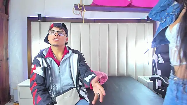 Bonny Bonss online show from October 2025 08:47:01 PM