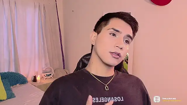 Snapshot of Chris_Maddox chatting on November 2025 09:47:01 PM Chris Maddox online show from November 2025 09:47:01 PM