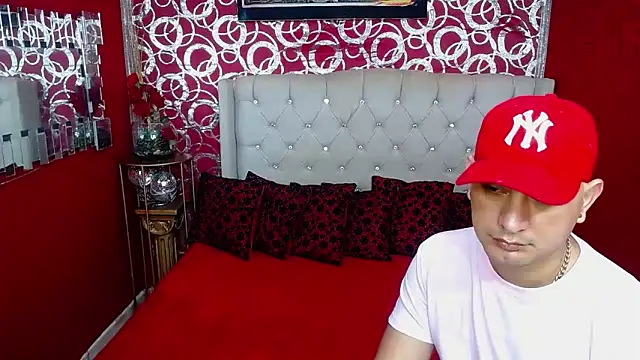 Snapshot of BOYSPEIN chatting on March 2025 10:49:02 AM BOYSPEIN online show from March 2025 10:49:02 AM