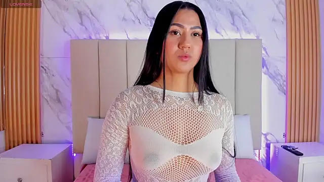 Iris Thompson  online show from March 2026 03:12:02 AM