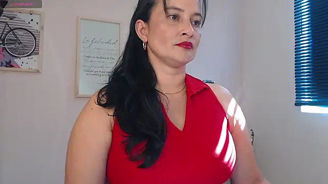 Snapshot of lucy_diiaz chatting on January 2025 07:42:01 PM lucy diiaz online show from January 2025 07:42:01 PM