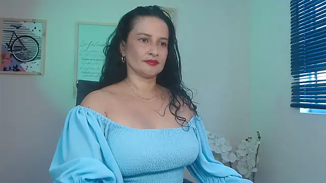 Snapshot of lucy_diiaz chatting on March 2025 03:28:02 PM lucy diiaz online show from March 2025 03:28:02 PM