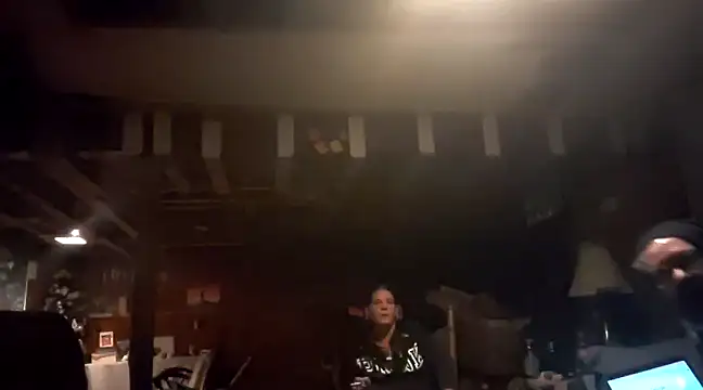 Snapshot of AronMellon76 chatting on February 2025 04:47:01 AM AronMellon76 online show from February 2025 04:47:01 AM