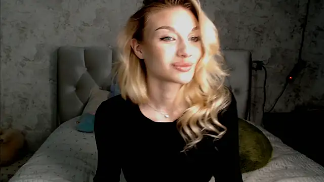 Ella Milla online show from June 2026 12:37:01 PM