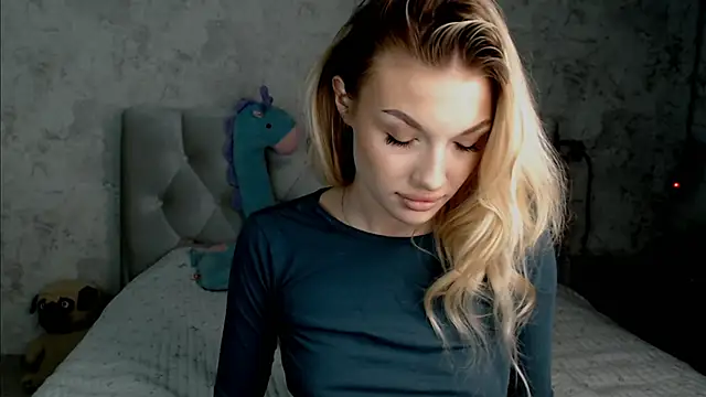Ella Milla online show from June 2026 12:53:02 PM