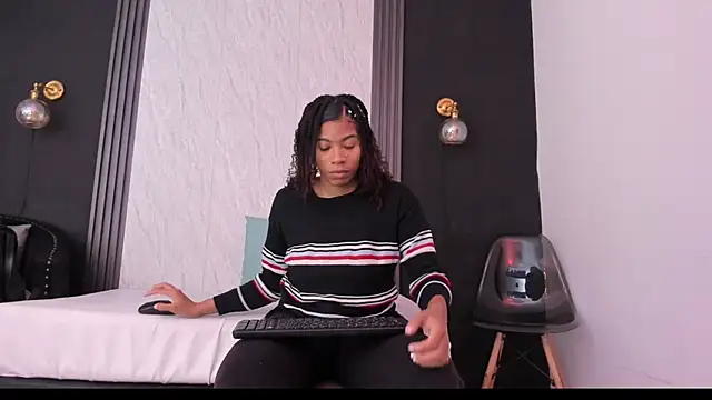 YummyDuooo online show from February 2026 10:49:02 AM