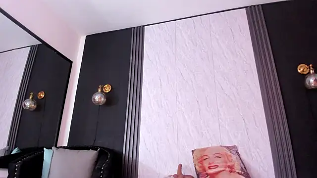 Snapshot of YummyDuooo chatting on March 2026 11:06:01 AM YummyDuooo online show from March 2026 11:06:01 AM