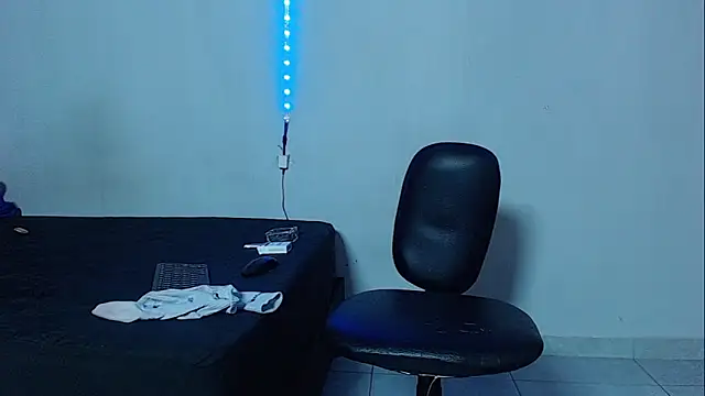 mikecoper 23 online show from December 2025 01:31:01 PM