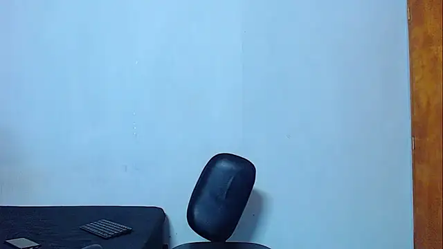 mikecoper 23 online show from May 2026 12:55:02 PM