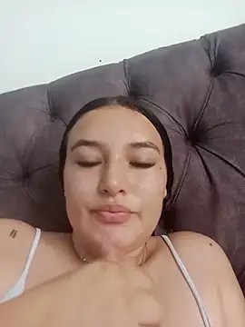 Celeste camila18 online show from May 2026 03:41:01 PM