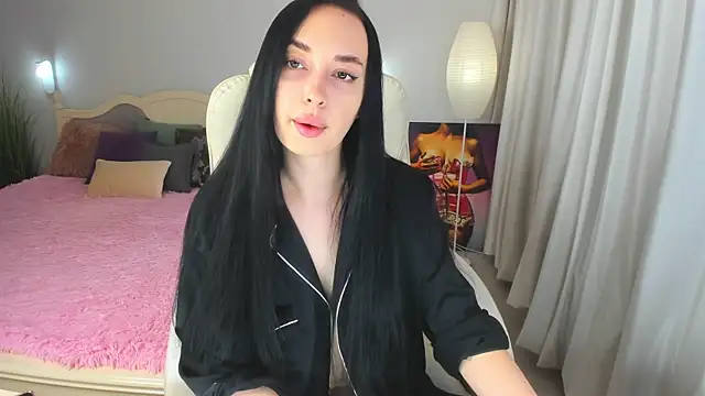 Snapshot of Miss_Elia chatting on February 2025 04:36:02 PM Miss Elia online show from February 2025 04:36:02 PM