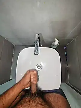 rahulGJ03 online show from December 2024 07:11:02 AM