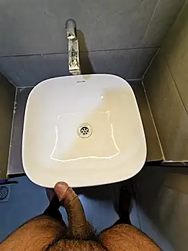 rahulGJ03 online show from March 2025 08:38:02 PM