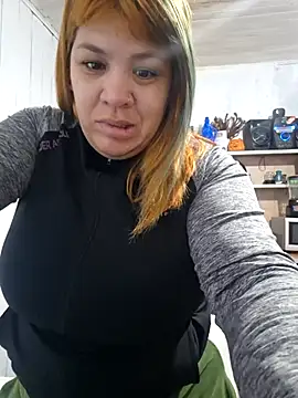 Naturalmenteyoo online show from April 2026 04:37:02 PM