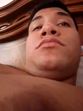 Snapshot of chocostunt chatting on October 2025 05:24:02 PM chocostunt online show from October 2025 05:24:02 PM