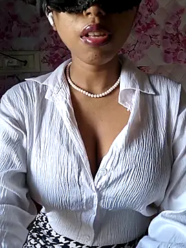 sandy naughty online show from April 2026 03:44:01 AM