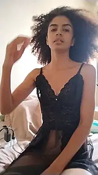 Snapshot of Emanuelle_manu chatting on December 2025 05:43:02 PM Emanuelle manu online show from December 2025 05:43:02 PM