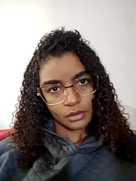 Snapshot of Emanuelle_manu chatting on May 2026 01:30:01 PM Emanuelle manu online show from May 2026 01:30:01 PM