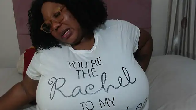 Snapshot of DAIRYBELLELIZxx chatting on February 2025 06:08:02 PM DAIRYBELLELIZxx online show from February 2025 06:08:02 PM