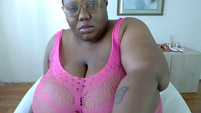 Snapshot of DAIRYBELLELIZxx chatting on October 2025 05:48:02 AM DAIRYBELLELIZxx online show from October 2025 05:48:02 AM