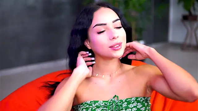 CherrySelena online show from October 2025 06:58:01 PM