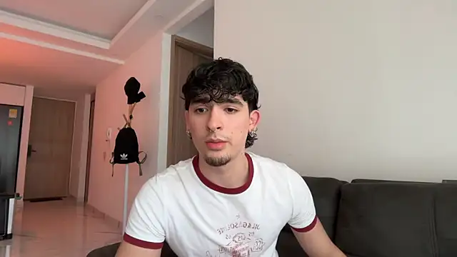 zenn rush1 online show from March 2026 08:45:02 PM