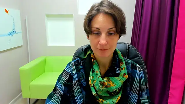 Snapshot of AuroraScript chatting on November 2025 03:23:01 PM AuroraScript online show from November 2025 03:23:01 PM