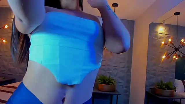 LaurenJhonsonn online show from December 2024 03:05:02 AM