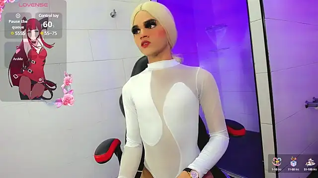 Snapshot of Gabyqueen70 chatting on January 2025 06:35:01 AM Gabyqueen70 online show from January 2025 06:35:01 AM