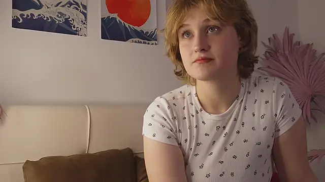 tiffannyjons online show from December 2024 06:12:01 PM