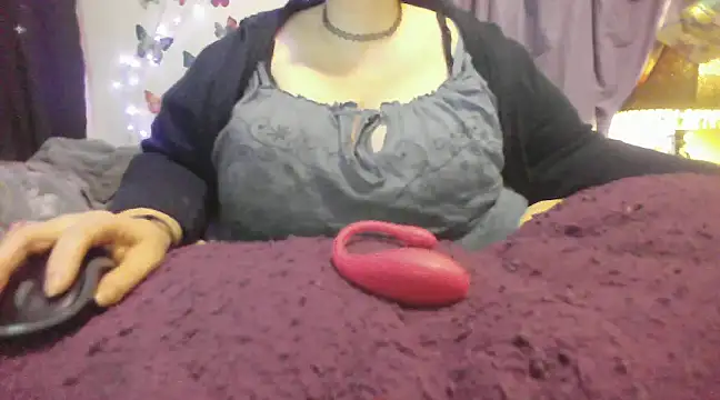 Snapshot of Alli_Kat chatting on January 2025 08:00:01 AM Alli Kat online show from January 2025 08:00:01 AM