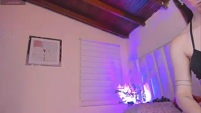 lil hanna18 online show from February 2025 11:42:02 AM