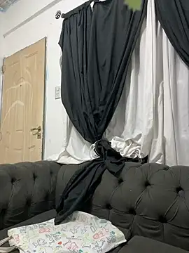 Snapshot of PEACHY439 chatting on March 2025 06:46:02 AM PEACHY439 online show from March 2025 06:46:02 AM