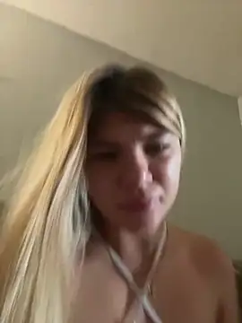 Snapshot of PEACHY439 chatting on March 2025 09:16:02 PM PEACHY439 online show from March 2025 09:16:02 PM