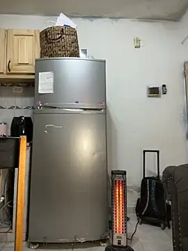 Snapshot of PEACHY439 chatting on September 2025 04:27:01 AM PEACHY439 online show from September 2025 04:27:01 AM