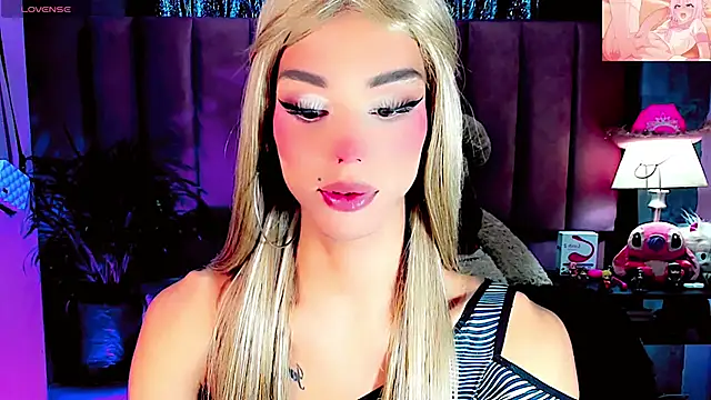 Snapshot of dollswit01 chatting on November 2025 05:48:02 PM dollswit01 online show from November 2025 05:48:02 PM