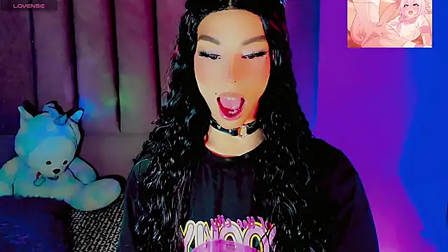 Snapshot of dollswit01 chatting on April 2026 06:35:02 AM dollswit01 online show from April 2026 06:35:02 AM